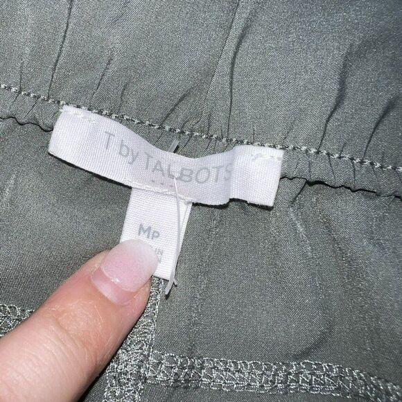 Talbots Gray/Green Bermuda Length Elastic Waist Shorts Size Petite Medium - Picture 2 of 3